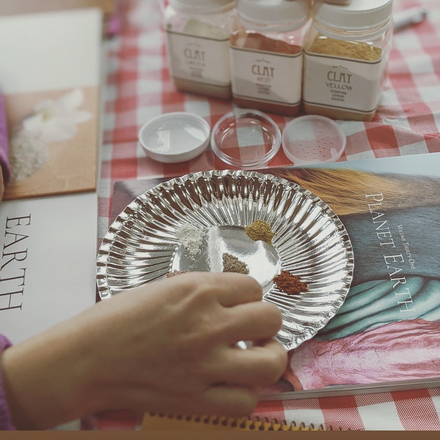 クレイとベンガラ。CLE O GREEN