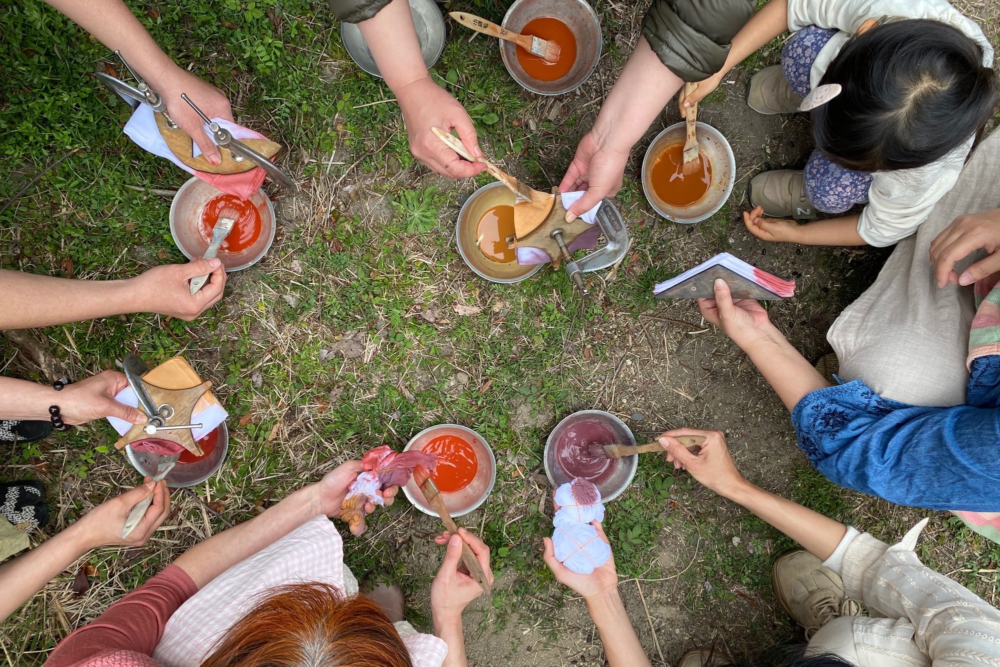 ICAスタッフ　ベンガラ泥染め体験♪　第2弾♡